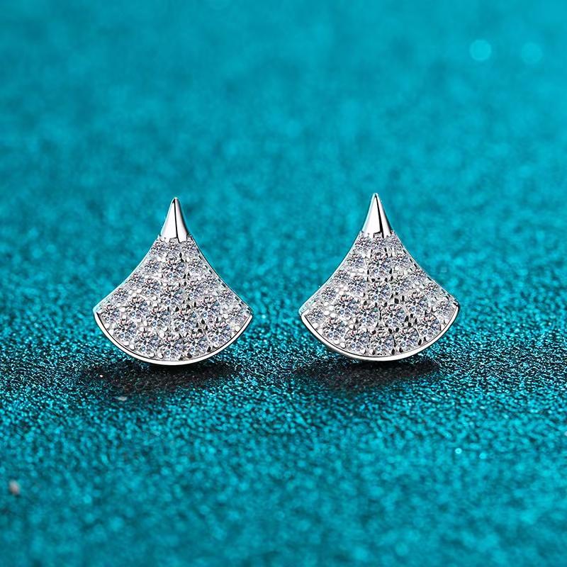 Stud Trendy S925 Silver 0.76ct Moissanite Skirt Earrings For Women Jewelry Plated Platinum Birthday GiftStud
Stud Trendy S925 Silver 0.76ct Moissanite Skirt Earrings For Women Jewelry Plated Platinum Birthday GiftStud