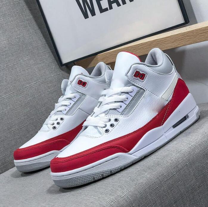 Designer Skate Shoes Jumpmans 3 3s Mens Hommes Femme Basketball Chaussures Patchwork Racer Bleu Rouille Rose Midnight Navy Georgetown Sports de Bred concepteur
Designer Skate Shoes Jumpmans 3 3s Mens Hommes Femme Basketball Chaussures Patchwork Racer Bleu Rouille Rose Midnight Navy Georgetown Sports de Bred concepteur
