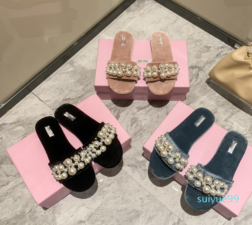 Luxury brand designer sandals pearl slippers women outer wear suede flip-flops flat vacation beach shoes2022, Pink
Luxury brand designer sandals pearl slippers women outer wear suede flip-flops flat vacation beach shoes2022, Pink