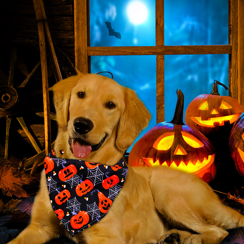 Halloween Bandanas Dog Apparel Soft and Breathable Adjustable Pumpkin Patterns Printing Pet Kerchief Pets Scarf for Small to Large Dogs Puppy Cat Medi