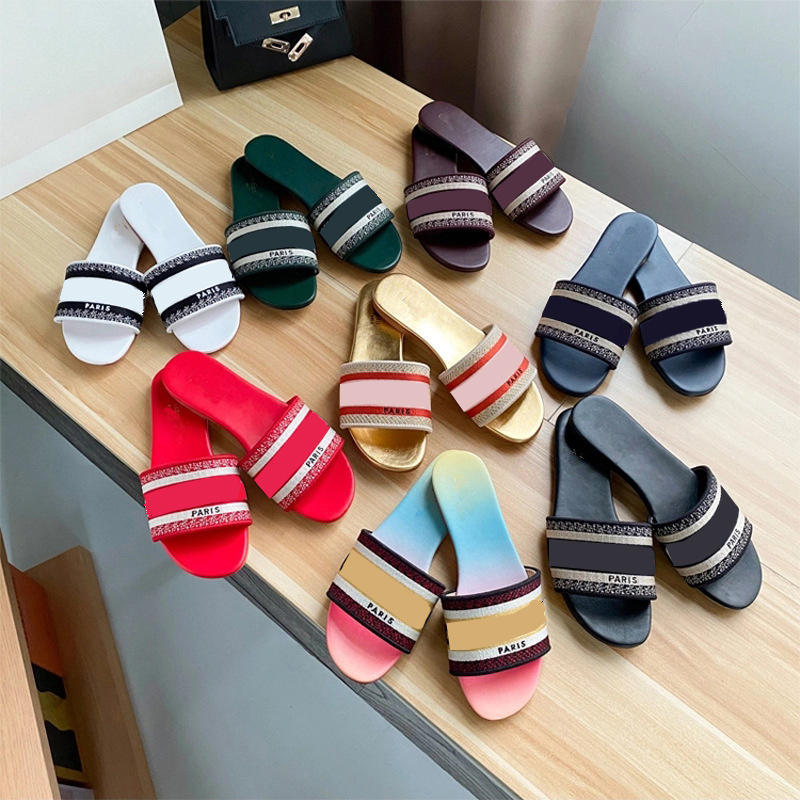 2022 Luxury designer slippers sandals slides leather women Summer Embroidered Flat Slipper fashion beach woman Big head Rainbow letters outdoor ladies 35-42, Rose gold
2022 Luxury designer slippers sandals slides leather women Summer Embroidered Flat Slipper fashion beach woman Big head Rainbow letters outdoor ladies 35-42, Rose gold
