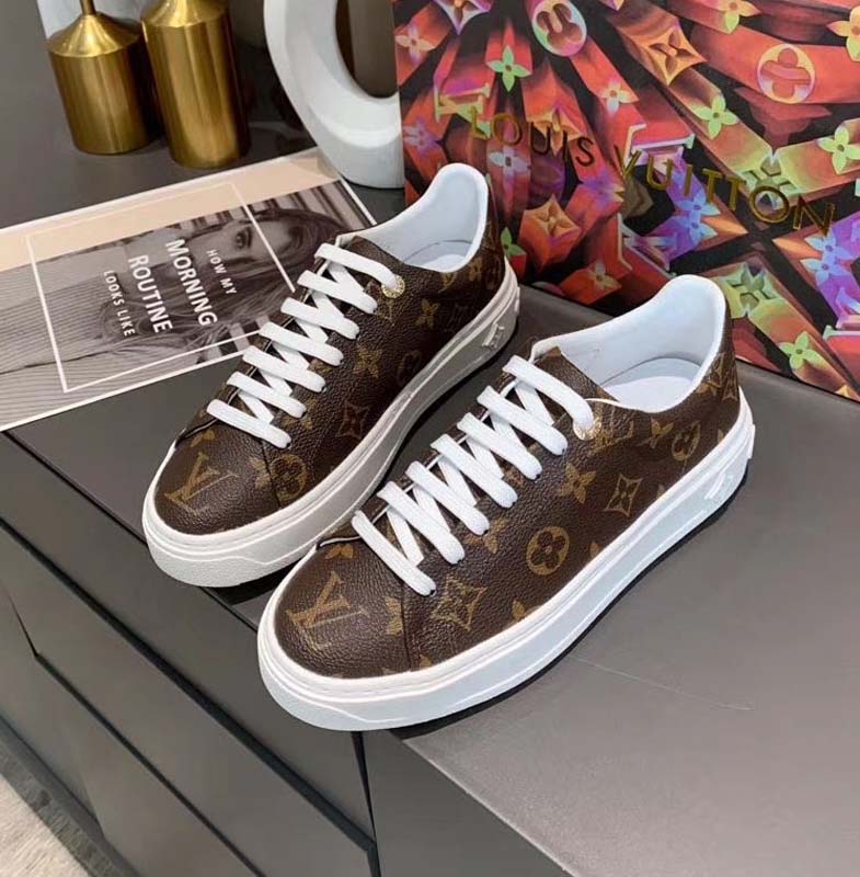 LV Casual Shoes Arrivals Fashion real leather Women Handmade Multicolor Gradient Technical sneakers woman famous shoes, #1
LV Casual Shoes Arrivals Fashion real leather Women Handmade Multicolor Gradient Technical sneakers woman famous shoes, #1