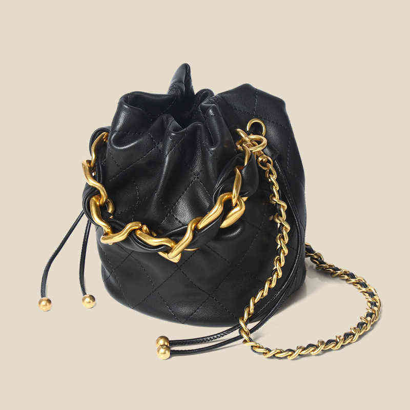 Leather Women's bucket Drawstring Bucket Chain Strap Small Crowd Bag Soft Cow Leather Single Shoulder Messenger Bag 220617, Beige
Leather Women's bucket Drawstring Bucket Chain Strap Small Crowd Bag Soft Cow Leather Single Shoulder Messenger Bag 220617, Beige