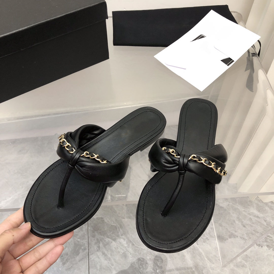 Designer Women's Sandals Slippers Lambskin Metal Beige Outdoor Casual Sandal Summer Luxury Fashion Ladies Beach Flat Flip Flops, Clear
Designer Women's Sandals Slippers Lambskin Metal Beige Outdoor Casual Sandal Summer Luxury Fashion Ladies Beach Flat Flip Flops, Clear