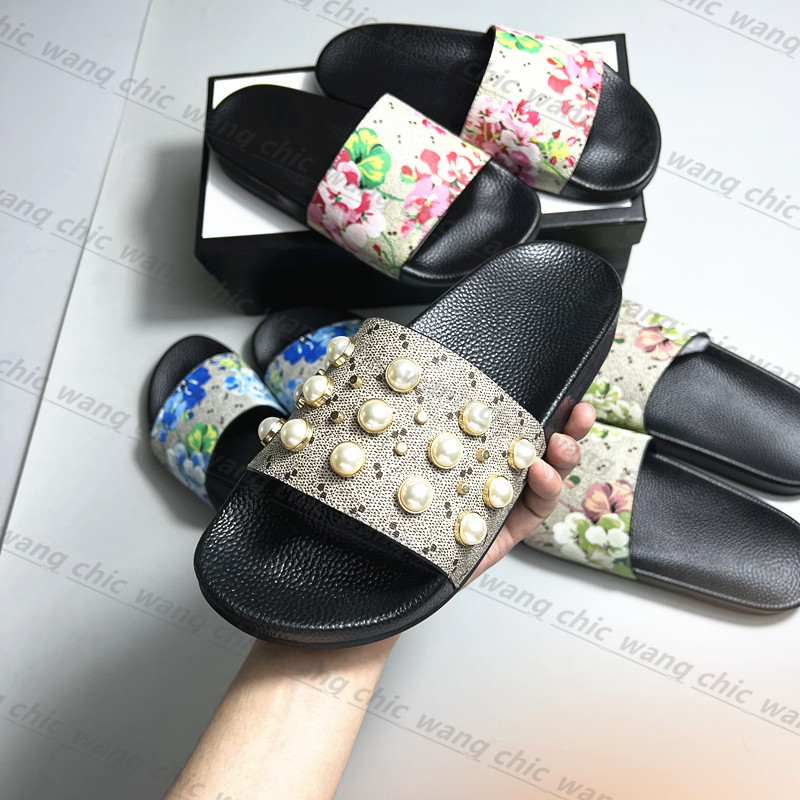 Top quality women Men Beach Luxury flower designers Slippers sandals Summer Fashion graffiti Flops Leather Slipper classic shoes sneakers Double Buckle Slides