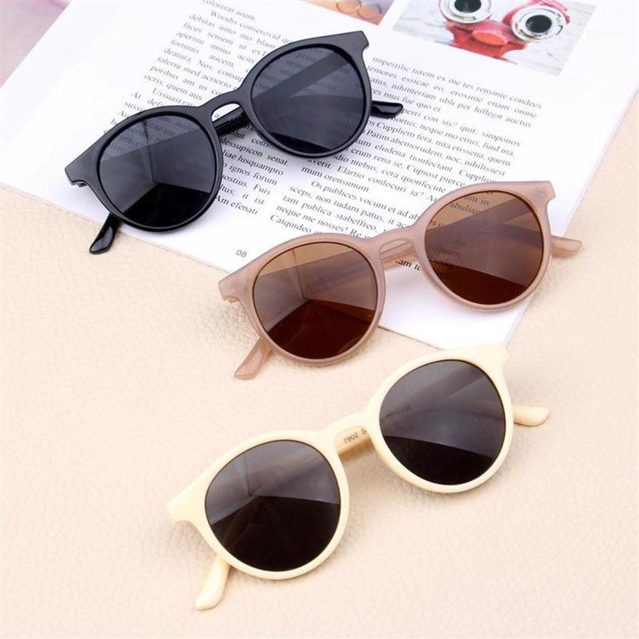 Zilead Korean Girl Fashion Boys Baby Child Sunglasses Classic Retro Cute Round Frame Smart Kids Sun Glasses UV400 Protection1281C
Zilead Korean Girl Fashion Boys Baby Child Sunglasses Classic Retro Cute Round Frame Smart Kids Sun Glasses UV400 Protection1281C