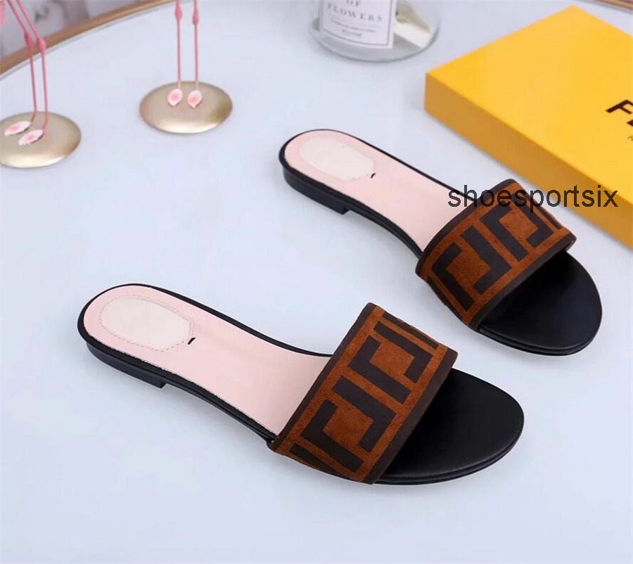 Classic Women's Casual Sandals High quality fashion summer Beach Slippers Ladies Luxury Comfortable shoes Female flip-flops Sandal F14150
Classic Women's Casual Sandals High quality fashion summer Beach Slippers Ladies Luxury Comfortable shoes Female flip-flops Sandal F14150