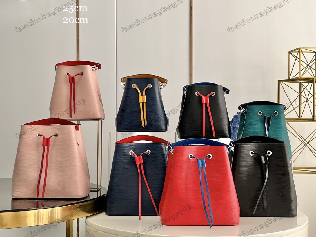 22SS NeoNoe bucket bag Large Capacity Epi leather Drawstring BB MM Luxurys designers Bags Versatility Business Shopping Hobo Women designer handbags Neo Noe M54366
22SS NeoNoe bucket bag Large Capacity Epi leather Drawstring BB MM Luxurys designers Bags Versatility Business Shopping Hobo Women designer handbags Neo Noe M54366