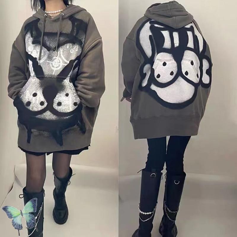 Men's Hoodies & Sweatshirts Fall Winter Fleece Big Logo Graffiti Print Men Women Casual Chito Hoodie SweatshirtsMen's
Men's Hoodies & Sweatshirts Fall Winter Fleece Big Logo Graffiti Print Men Women Casual Chito Hoodie SweatshirtsMen's