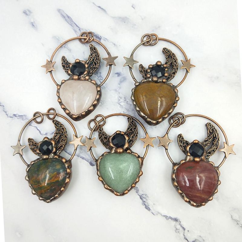 Pendant Necklaces Vintage Heart Natural Unakite Green Aventurine Ocean Agate Bronze Soldered Moon Stars Fashions For Women Necklace Making
Pendant Necklaces Vintage Heart Natural Unakite Green Aventurine Ocean Agate Bronze Soldered Moon Stars Fashions For Women Necklace Making