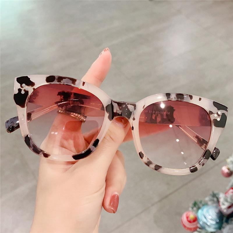 Sunglasses 1Pc Vintage Square Anti Blue Light Large Frame Women Men Optical Eyeglasses Frames Outdoor Eyewear Goggels UV400Sunglasses
Sunglasses 1Pc Vintage Square Anti Blue Light Large Frame Women Men Optical Eyeglasses Frames Outdoor Eyewear Goggels UV400Sunglasses