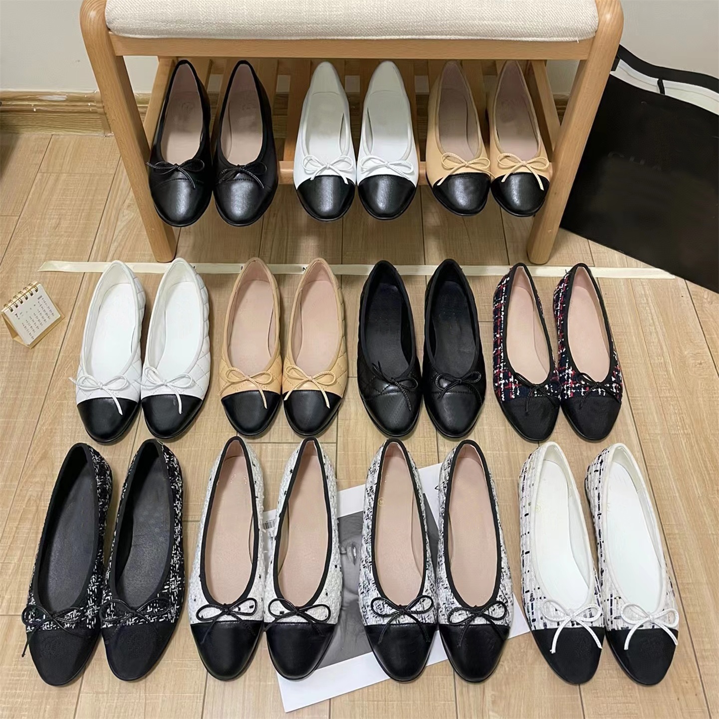GLOVE FLATS Casual Shoes Designer Sandals Ballet Flat Shoes Seasonal Velvet Summer Beach Fashion Loafers Womens Shoe
GLOVE FLATS Casual Shoes Designer Sandals Ballet Flat Shoes Seasonal Velvet Summer Beach Fashion Loafers Womens Shoe