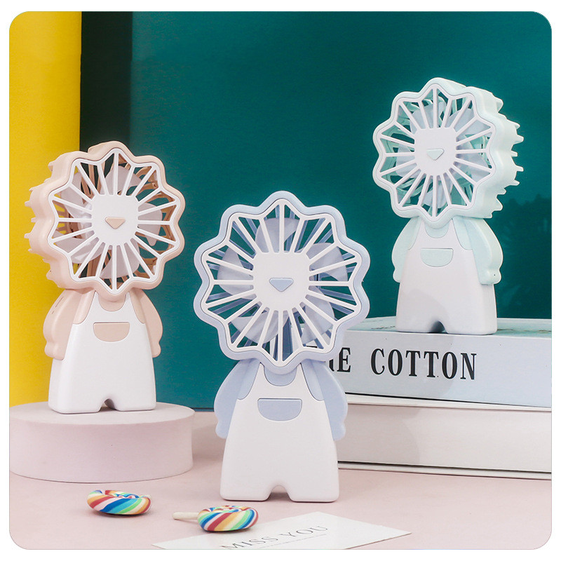 Cartoon fan little lion three-speed wind portable handheld USB charging outdoor small fans
Cartoon fan little lion three-speed wind portable handheld USB charging outdoor small fans