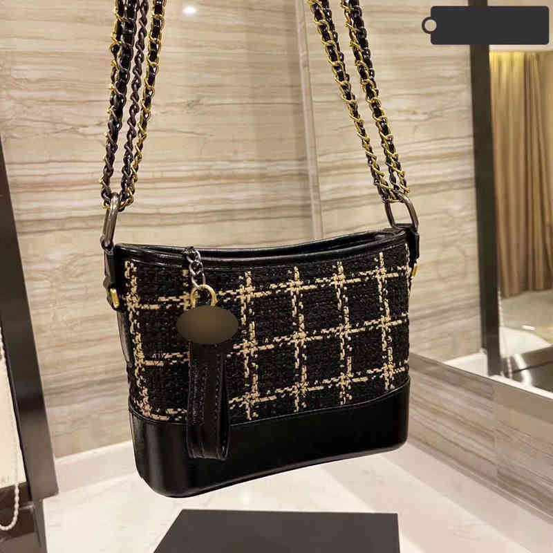 Xiaoxiang flagship store official website women's bag 2022 new fashion woven color matching net red wandering bag Single Shoulder Messenger, Black
Xiaoxiang flagship store official website women's bag 2022 new fashion woven color matching net red wandering bag Single Shoulder Messenger, Black