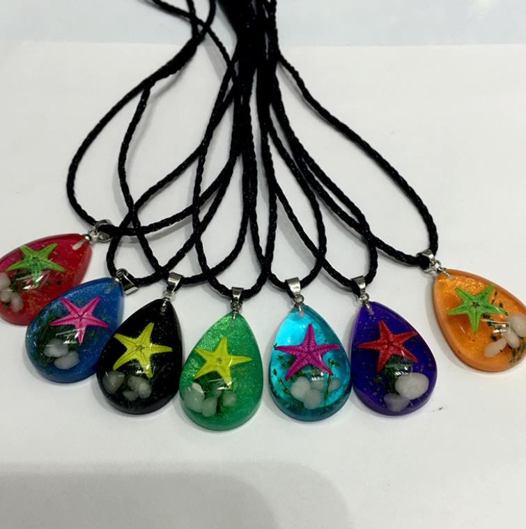 Natural Starfish Shell Amber Pendant Necklace Jewelry Glow in the Dark Long Chain Necklace Hawaii Travel Beach Gift Resin