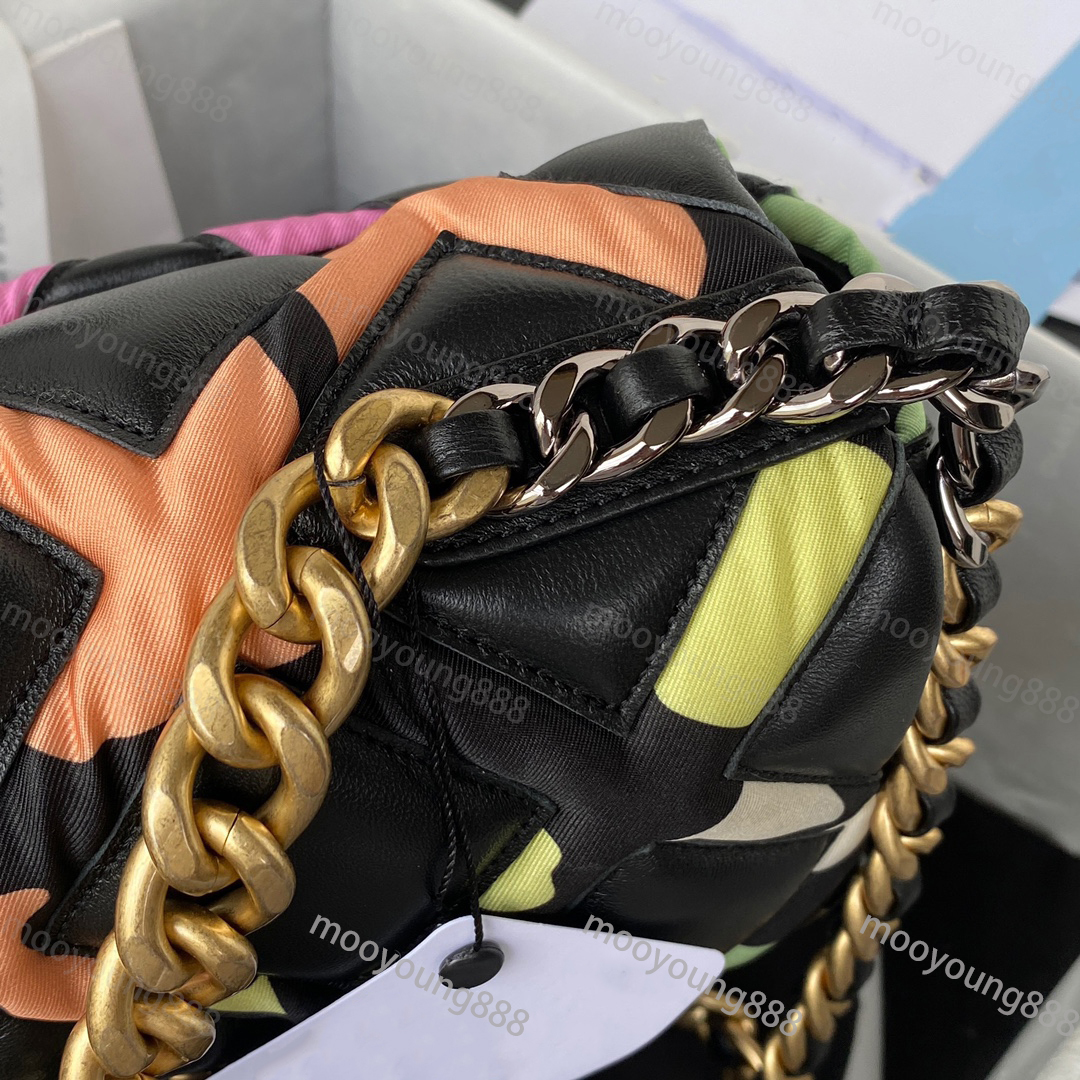 Top Tier Quality Luxury Designer Small Quilted Flap 19 Bags Women Real Leather Purse Diamond Lattice Hangbags Crossbody Black Shoulder Gold Chain Bag Clutch With Box, Upload pics to contact us
Top Tier Quality Luxury Designer Small Quilted Flap 19 Bags Women Real Leather Purse Diamond Lattice Hangbags Crossbody Black Shoulder Gold Chain Bag Clutch With Box, Upload pics to contact us