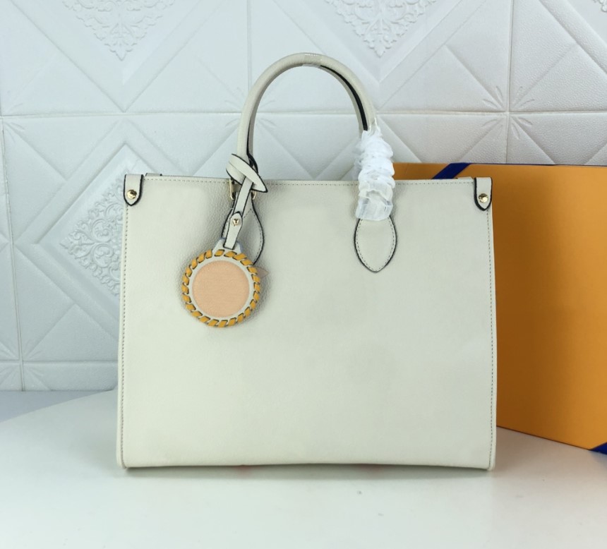 2022 high quality Designe Women ONTHEGO MM shopping Bag braided cowhide luxury Handbag Purse Tote Shoulderbag Crossbody Clutch 05, Embossing flowers 1
2022 high quality Designe Women ONTHEGO MM shopping Bag braided cowhide luxury Handbag Purse Tote Shoulderbag Crossbody Clutch 05, Embossing flowers 1