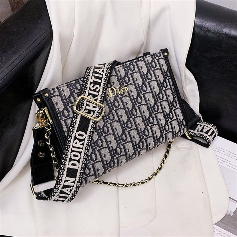 46% OFF 2022 high quality new fashion trendy bags Small Canvas Tote Fashion autumn and winter large capacity one shoulder versatile messenger women's, D black
46% OFF 2022 high quality new fashion trendy bags Small Canvas Tote Fashion autumn and winter large capacity one shoulder versatile messenger women's, D black