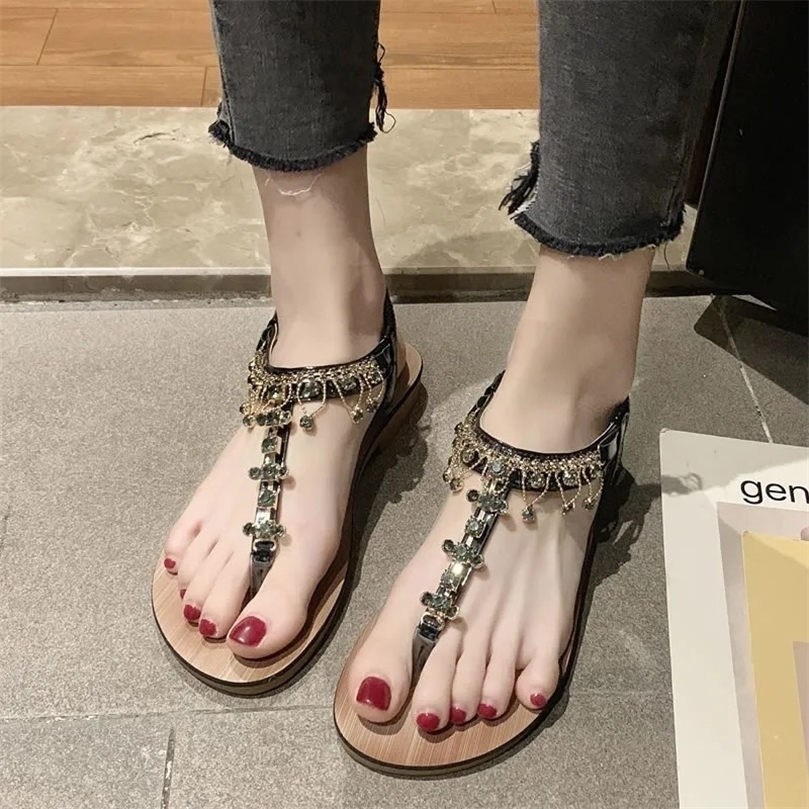 Chic Boho Sexy Designer Rhinestones Women Sandals Black Gold Summer Beach Flat Flip Flops Fashion Ladies Party Luxury Shoes 220616
Chic Boho Sexy Designer Rhinestones Women Sandals Black Gold Summer Beach Flat Flip Flops Fashion Ladies Party Luxury Shoes 220616