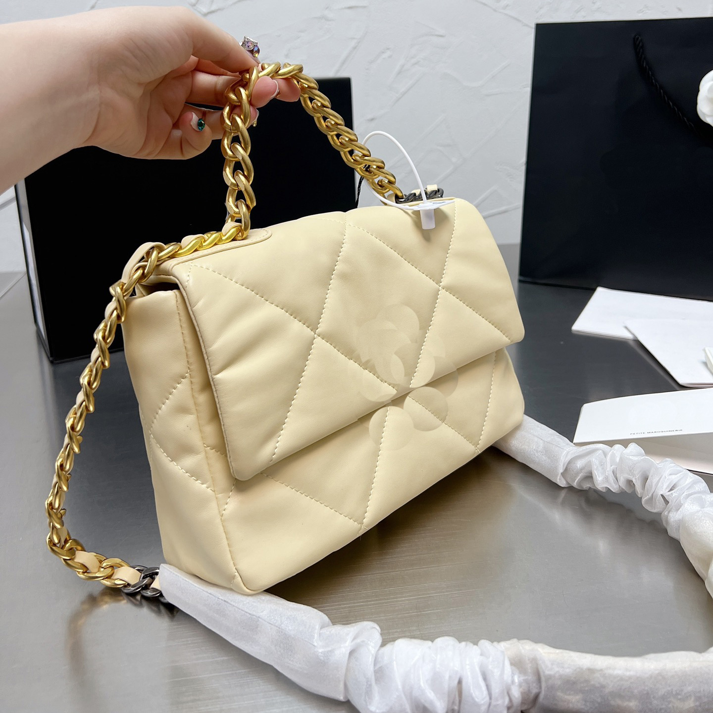 CC Bag Shoulder Luxury Lady Bags Mother's Day Gift Thick ChainHandBag Fashion Handbag Classic Designer bag Young Shoulder-bag Girl Shoulder-bags Wallets Soft Ho, Yellow 30 cm
CC Bag Shoulder Luxury Lady Bags Mother's Day Gift Thick ChainHandBag Fashion Handbag Classic Designer bag Young Shoulder-bag Girl Shoulder-bags Wallets Soft Ho, Yellow 30 cm