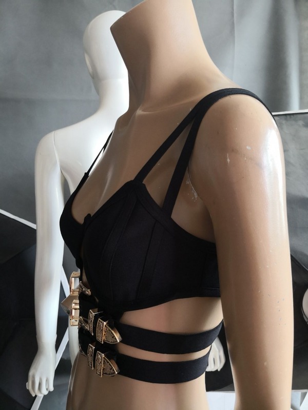 High Quality Celebrity Black Red White Sleeveless Button Short Bandage Top Bodycon Sexy Wear 220325