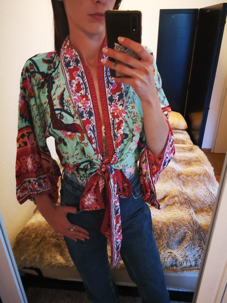 Women' Blouses & Shirts Happie Queens Floral Print Sashes Short Kimono Women Fashion V Neck Batwing Sleeves Ladies Casual Cover-upWomen, As picture
Women' Blouses & Shirts Happie Queens Floral Print Sashes Short Kimono Women Fashion V Neck Batwing Sleeves Ladies Casual Cover-upWomen, As picture