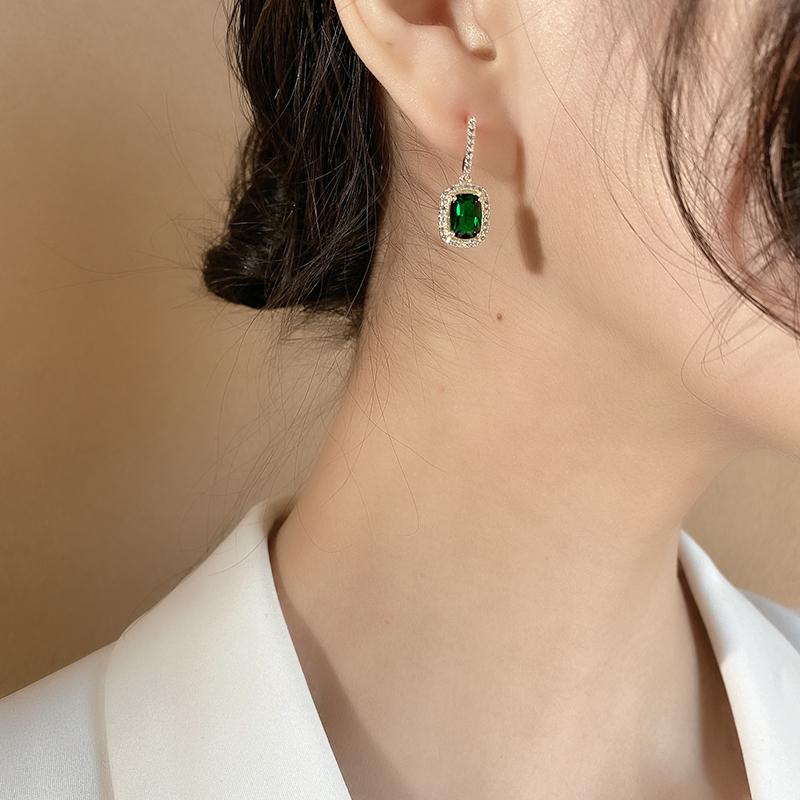 Dangle & Chandelier French Vintage Green Gem Fashion Simple Hanging Earrings Women Jewelry Exquisite Drop Personality Stud