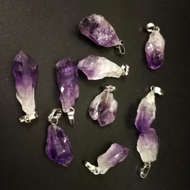 Pendant Necklaces 12pcs/lot High Quality Chakra Healing Spirit Necklace Pendants Natural Purple Quartz Crystal Reiki Pendulum AmuletPendant
Pendant Necklaces 12pcs/lot High Quality Chakra Healing Spirit Necklace Pendants Natural Purple Quartz Crystal Reiki Pendulum AmuletPendant