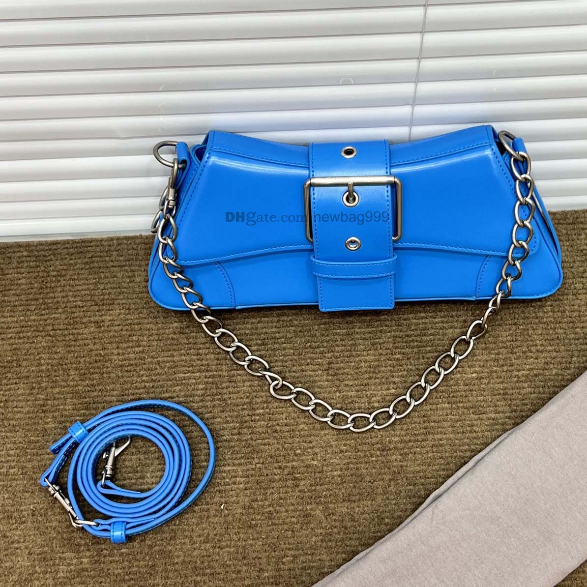 luxury Designer shoulder bag with strap CROCODILE EMBOSSED silver pleated black Curved flap Adjustable three hooks Decorative buckle belt Women crossbody bag, Blue
luxury Designer shoulder bag with strap CROCODILE EMBOSSED silver pleated black Curved flap Adjustable three hooks Decorative buckle belt Women crossbody bag, Blue