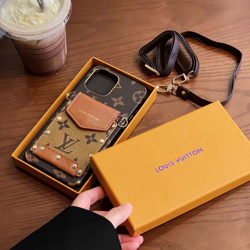 Fashion Phone Cases For iPhone 13 Pro max 12 11 X XR XS XSMAX Designer leather Cover Mobile phone shell card holder bag with box gvdfh, Black
Fashion Phone Cases For iPhone 13 Pro max 12 11 X XR XS XSMAX Designer leather Cover Mobile phone shell card holder bag with box gvdfh, Black