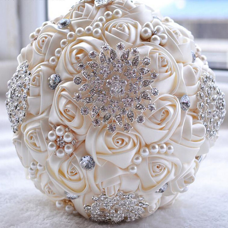 Round Blush Wedding Bouquet Teardrop Butterfly Brooch Bouquet Alternative Cascading Bouquets Crystal Wedding Flowers