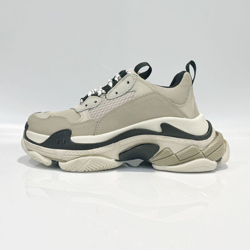 Paris 17FW Triple S Walking Shoe Chaussures Tripler Sneakers for Men Women Vintage Dad Old Casual Shoes Sole White Green Black Trainer, #39
Paris 17FW Triple S Walking Shoe Chaussures Tripler Sneakers for Men Women Vintage Dad Old Casual Shoes Sole White Green Black Trainer, #39