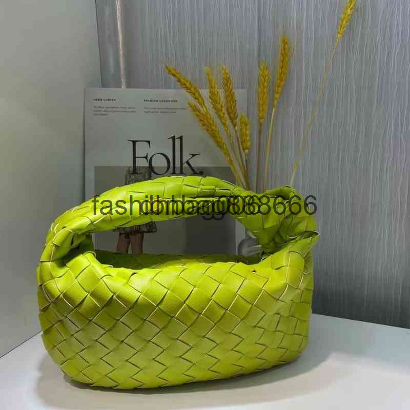 Trend Bags Bottegass 2022 Venetas Designer Handbag Luxurys Woven Knotted Jodie Jodies Cloud High Women's Portable Leather TVC5, Pink
Trend Bags Bottegass 2022 Venetas Designer Handbag Luxurys Woven Knotted Jodie Jodies Cloud High Women's Portable Leather TVC5, Pink