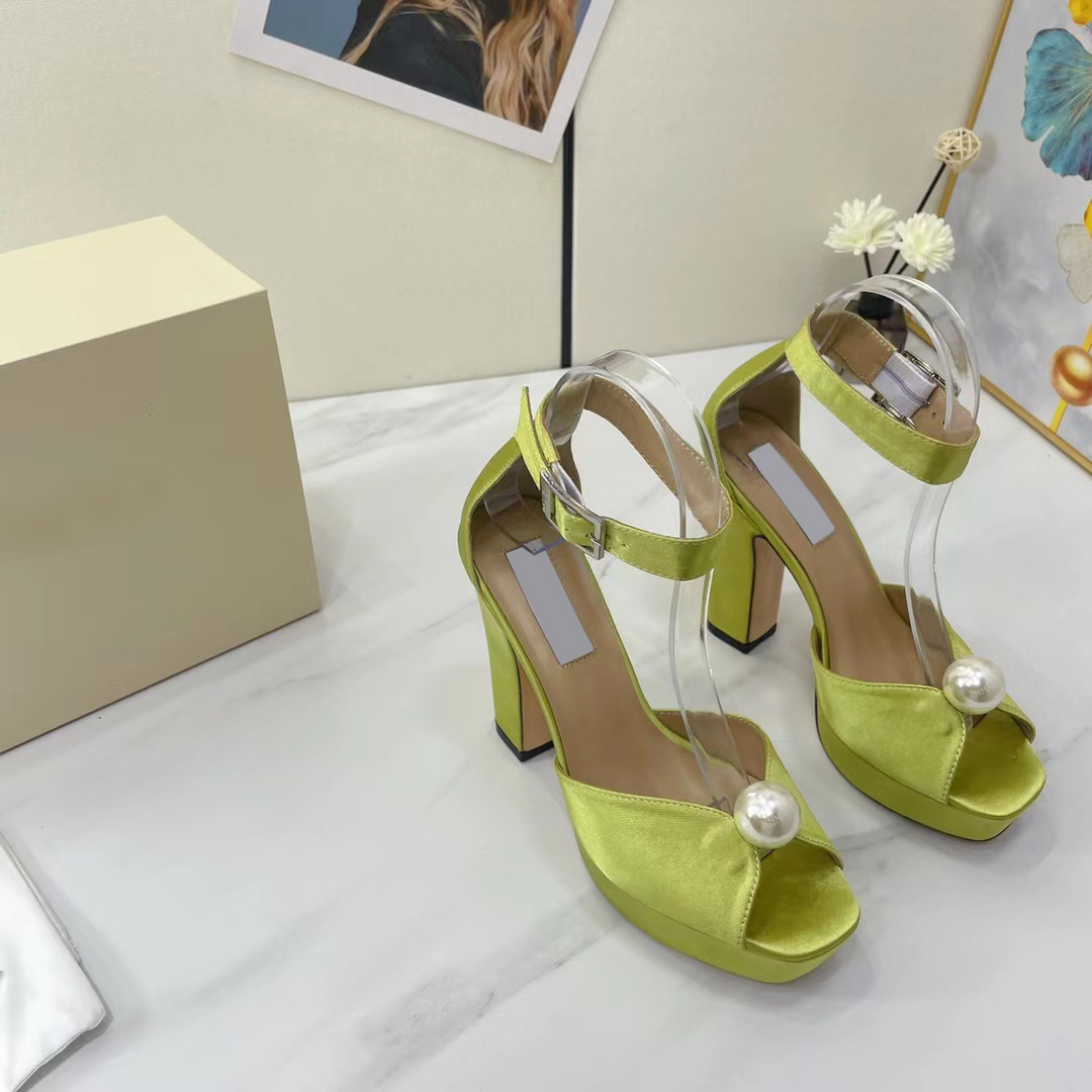 2022 Classic New Ladies Sandals Pearl Leather Luxury Woman Sexy Stiletto Summer Square Toe Designer Dress Party Shoes, Color 3
2022 Classic New Ladies Sandals Pearl Leather Luxury Woman Sexy Stiletto Summer Square Toe Designer Dress Party Shoes, Color 3