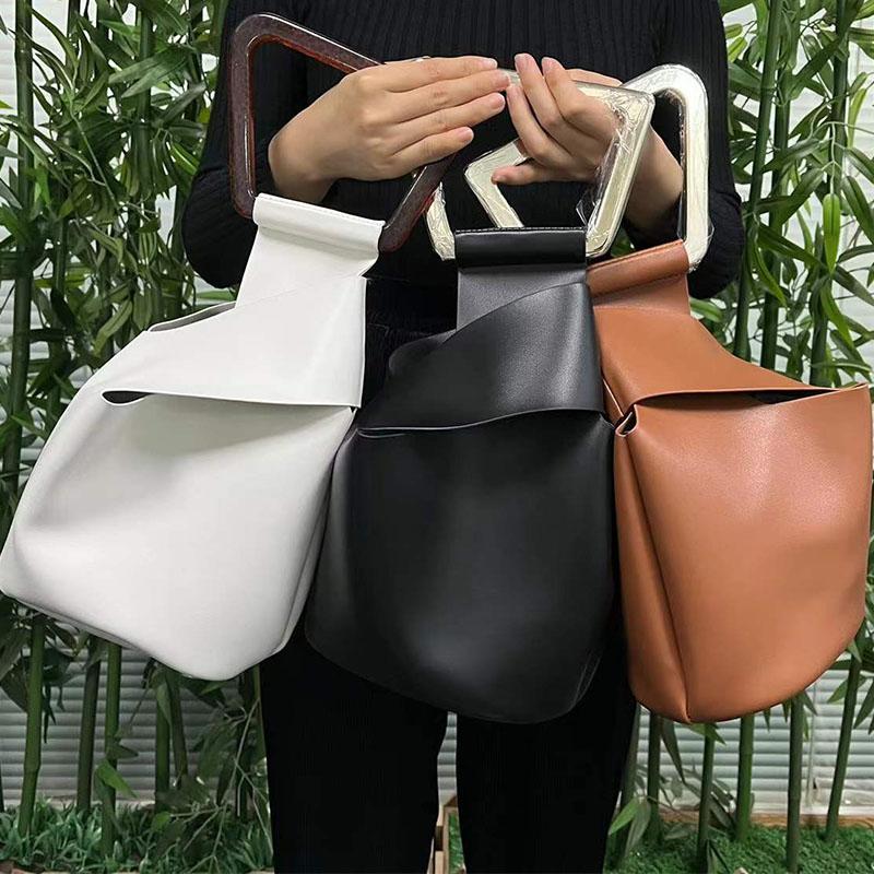 Evening Bags Soft Leather Hobo Bag Handbag Metal Handle Summer Tote High Quality Hand BagEvening EveningEvening, Black
Evening Bags Soft Leather Hobo Bag Handbag Metal Handle Summer Tote High Quality Hand BagEvening EveningEvening, Black