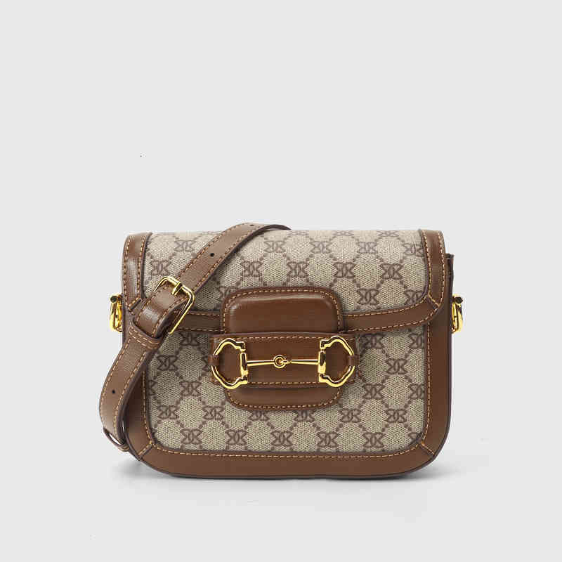 French texture niche bag 2022 new fashion versatile saddle women's messenger single shoulder underarm, Kadu apricot
French texture niche bag 2022 new fashion versatile saddle women's messenger single shoulder underarm, Kadu apricot