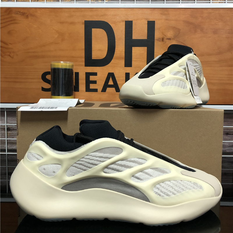 Top Quality 700 v3 Mens Wemens Running Shoes Srphym Arzareth Azael Alvah Eremiel Foam Runner Triple Black Men Sports Platform Trainers Designer Sneakers With Box
Top Quality 700 v3 Mens Wemens Running Shoes Srphym Arzareth Azael Alvah Eremiel Foam Runner Triple Black Men Sports Platform Trainers Designer Sneakers With Box