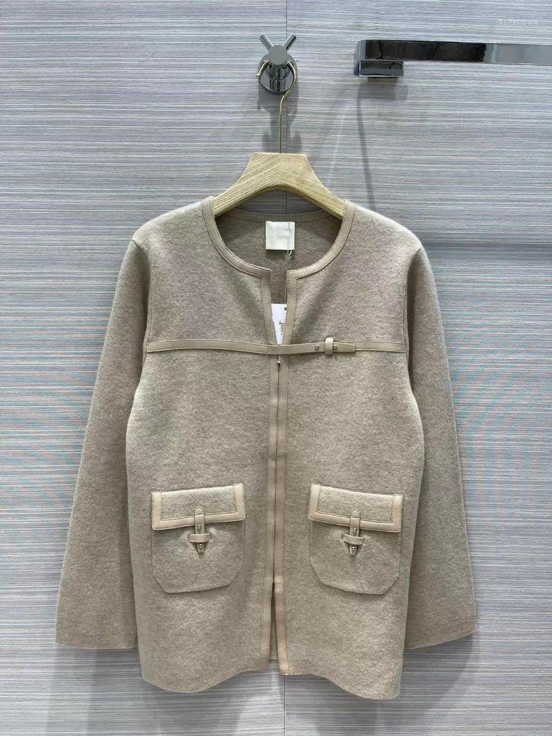 Women' Knits & Tees Fyion 2022 Autumn Winter Knitted Cardigan Coat Women Solid Retro Sweater Runway Design Cashmere Cardigans Perf22, As photo
Women' Knits & Tees Fyion 2022 Autumn Winter Knitted Cardigan Coat Women Solid Retro Sweater Runway Design Cashmere Cardigans Perf22, As photo