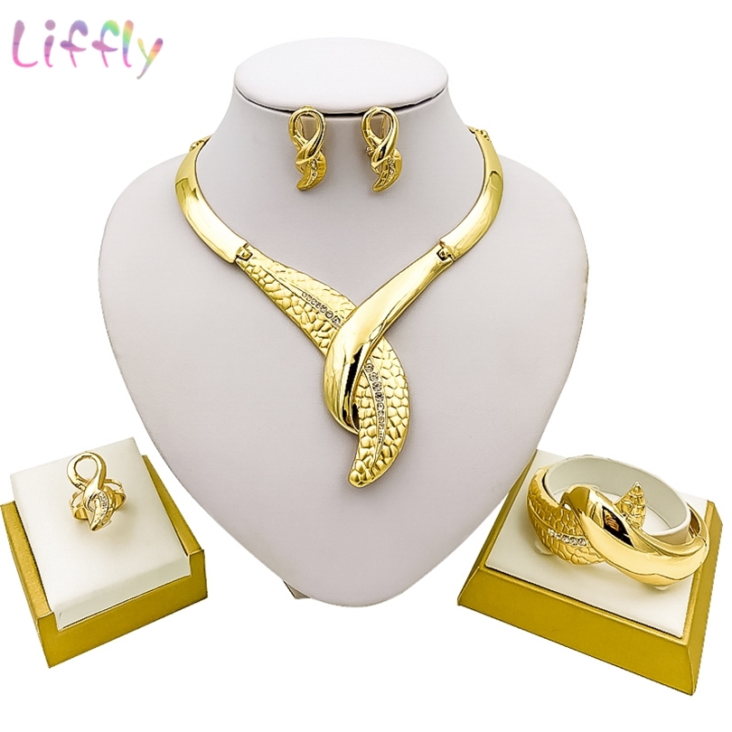 Liffly Dubai Elegant Bridal Jewelry Sets Gold Necklace for Women African Wedding Bracelet Earrings Rings Fashion Jewelry Set 201222
Liffly Dubai Elegant Bridal Jewelry Sets Gold Necklace for Women African Wedding Bracelet Earrings Rings Fashion Jewelry Set 201222