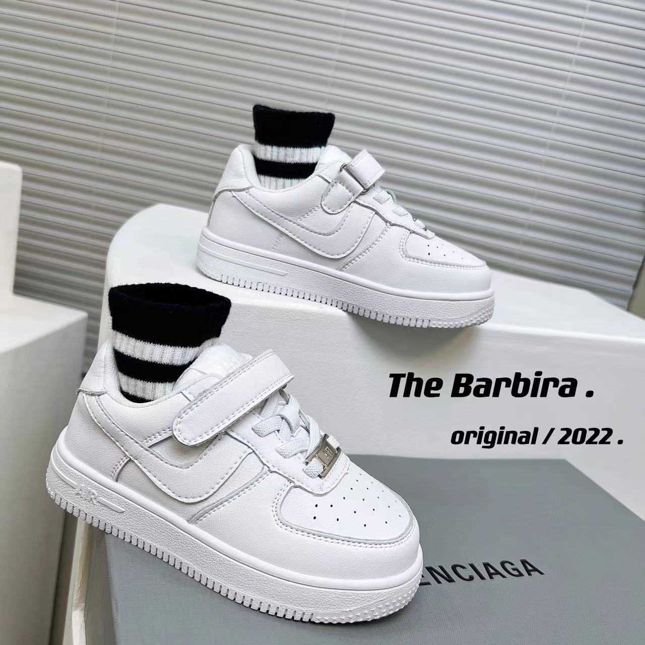 Children's leather shoes versatile boys' Non Slip sneakers girls' school shoes, White
Children's leather shoes versatile boys' Non Slip sneakers girls' school shoes, White