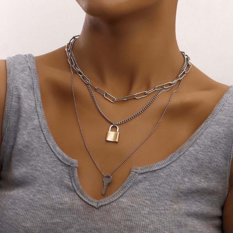 Pendant Necklaces Silver Color Lock Key Pendants For Women Clavicle Chain Layered Necklace Female 2022 Fashion Jewelry
Pendant Necklaces Silver Color Lock Key Pendants For Women Clavicle Chain Layered Necklace Female 2022 Fashion Jewelry