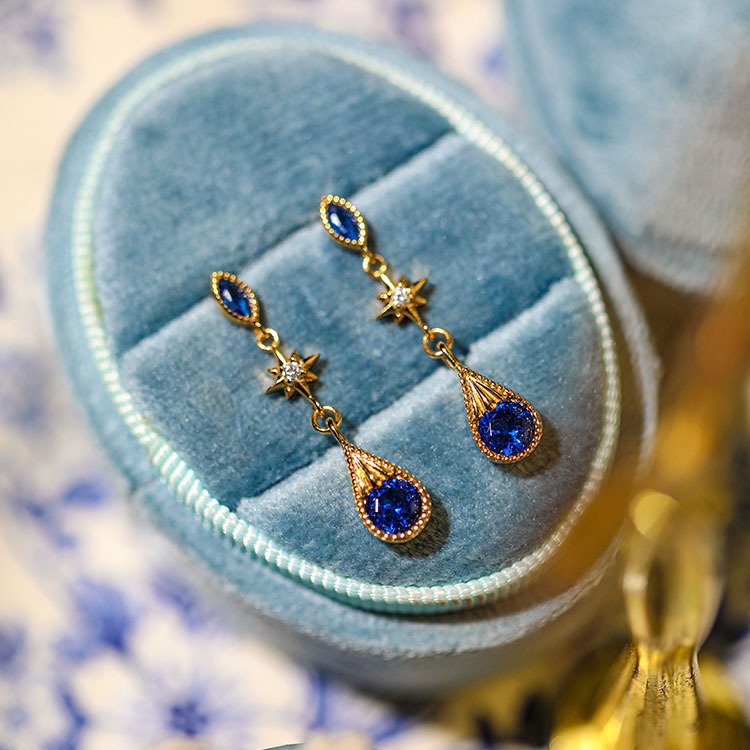 New Evening Star Earrings Female Minority Design Small Fragrance Dreamy Fairy Tale Earrings
New Evening Star Earrings Female Minority Design Small Fragrance Dreamy Fairy Tale Earrings