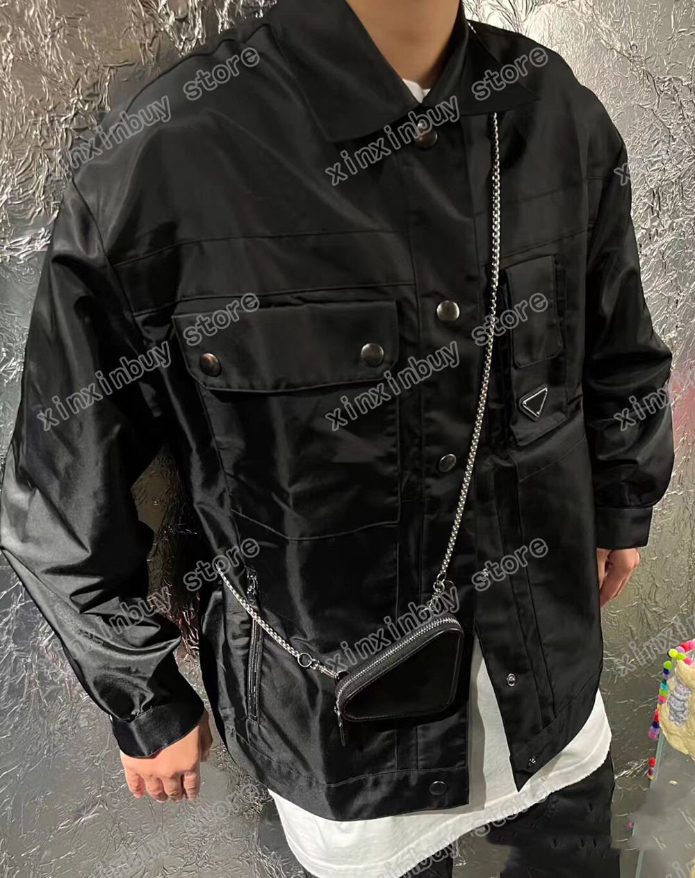 22ss Designers Nylon Jackets Men Women Metal triangle label Multiple pockets Lapel Neck Streetwear black S-XL
22ss Designers Nylon Jackets Men Women Metal triangle label Multiple pockets Lapel Neck Streetwear black S-XL