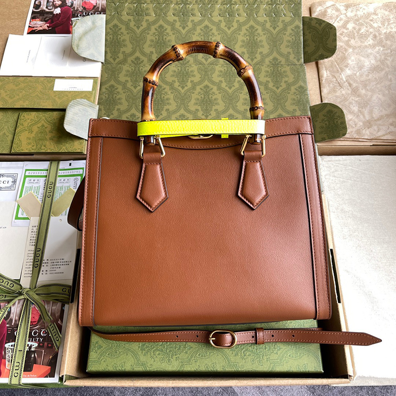 5A+ Top Quality Diana Bag Women Purse Designer Original Tote Bags Handmade Luxury Designer Handbags Classic Fashion Leather Wallet Sac De Luxe Femme imitation, Black gold buckle
5A+ Top Quality Diana Bag Women Purse Designer Original Tote Bags Handmade Luxury Designer Handbags Classic Fashion Leather Wallet Sac De Luxe Femme imitation, Black gold buckle