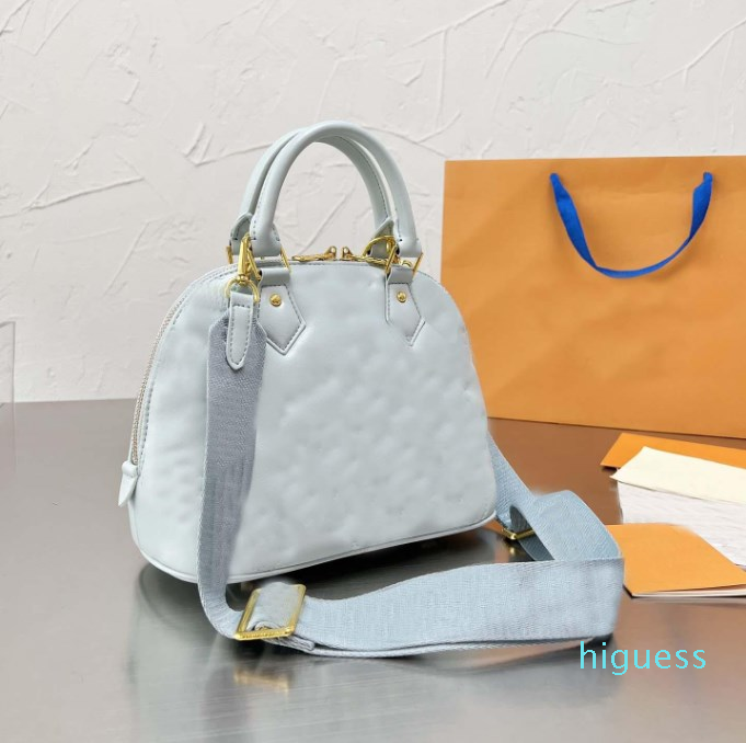2022-Luxurys Designer Shell Bag Embroidery Thread Embossing Leather Classic Top Ladies Handbag Women Cossbody Purse Totes Shoulder Bags Handbags Wallet, Blue 25*19cm
2022-Luxurys Designer Shell Bag Embroidery Thread Embossing Leather Classic Top Ladies Handbag Women Cossbody Purse Totes Shoulder Bags Handbags Wallet, Blue 25*19cm