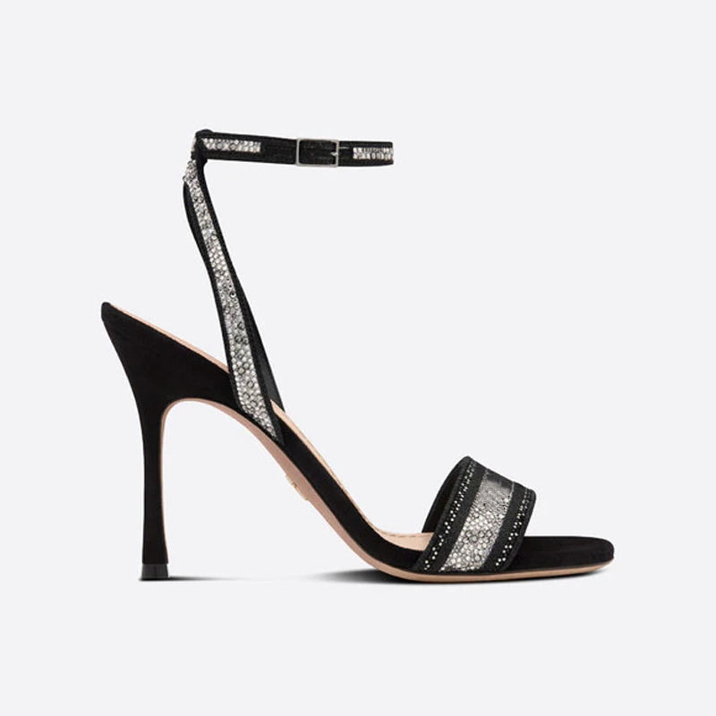 2023 spring and summer dress shoes women elegant fashion ladies super high heel sandals flip flops metal embroidery rhinestones
2023 spring and summer dress shoes women elegant fashion ladies super high heel sandals flip flops metal embroidery rhinestones