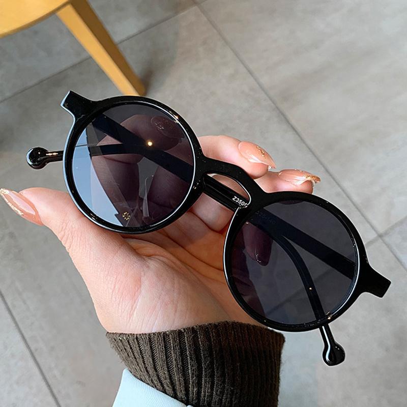 Sunglasses Vintage Round Women Fashion Brand Black Sun Glasses Female Small Frame Mirror Retro Designer Shades Oculos
Sunglasses Vintage Round Women Fashion Brand Black Sun Glasses Female Small Frame Mirror Retro Designer Shades Oculos