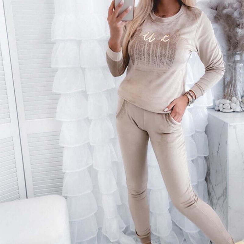 Women' Two Piece Pants 2Pcs/Set Women Outfit Letter Print Keep Warmth Soft Texture Long Sleeve Sweatshirt Suit For Winter, Khaki
Women' Two Piece Pants 2Pcs/Set Women Outfit Letter Print Keep Warmth Soft Texture Long Sleeve Sweatshirt Suit For Winter, Khaki