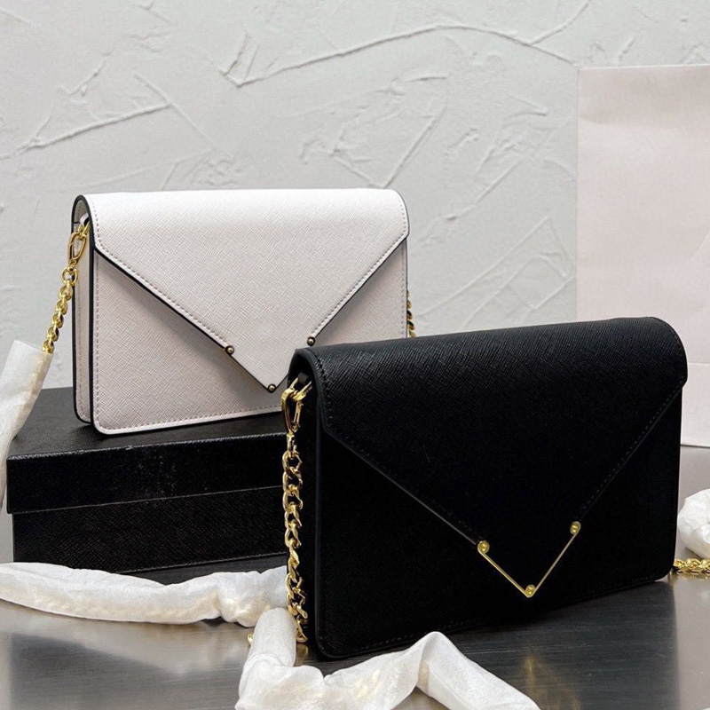 2022 High Quality Luxury bags Genuine Leather Letter Mini Tote Designer Handbag Woman The New Plating Chain Flip Cover Shoulder Crossbody Bag Size 21cm, Black
2022 High Quality Luxury bags Genuine Leather Letter Mini Tote Designer Handbag Woman The New Plating Chain Flip Cover Shoulder Crossbody Bag Size 21cm, Black