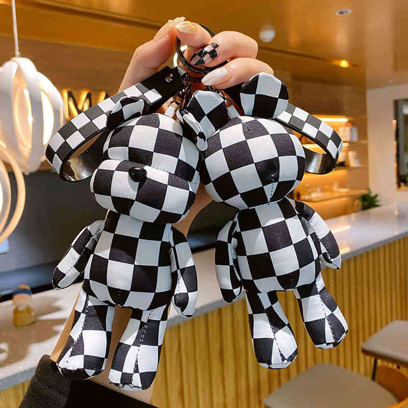 Sneaker Sneaker Cuir Silicone Keychains Tissu de damier Poupée Fashion Creative Femme Schoolbag Pendentif pour la petite amie Cadeau d'anniversai